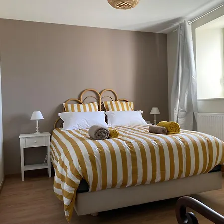 En Bocage Vendeen, 3 Chambres, Parking Inclus - Fr-1-426-607 *