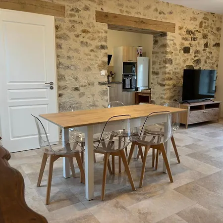 En Bocage Vendéen, 3 Chambres, Parking Inclus - Fr-1-426-607 * La Gaubretiere