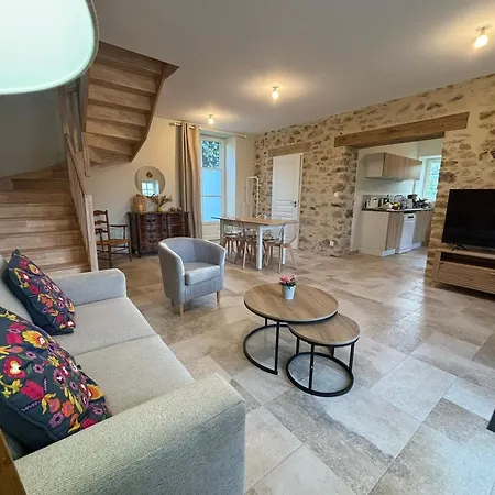 En Bocage Vendeen, 3 Chambres, Parking Inclus - Fr-1-426-607 * La Gaubretiere