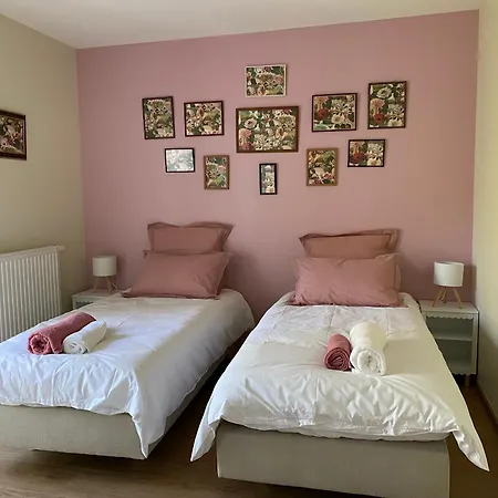 En Bocage Vendeen, 3 Chambres, Parking Inclus - Fr-1-426-607