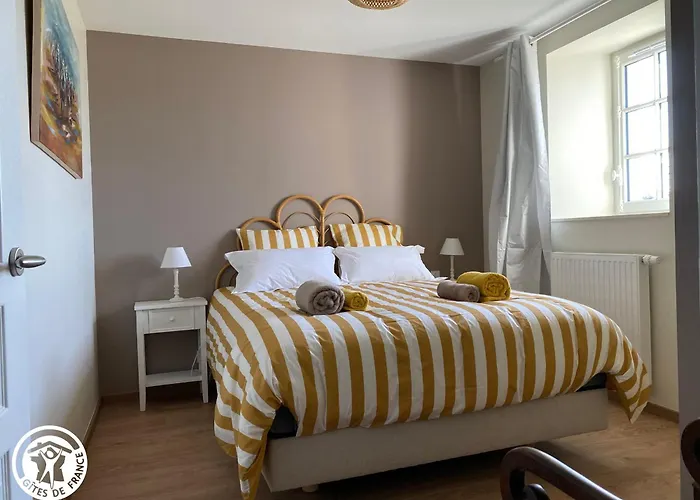 En Bocage Vendeen, 3 Chambres, Parking Inclus - Fr-1-426-607 *