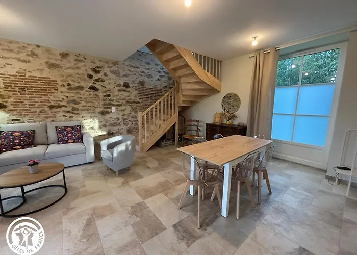 En Bocage Vendeen, 3 Chambres, Parking Inclus - Fr-1-426-607 *