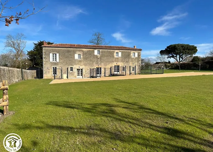 En Bocage Vendeen, 3 Chambres, Parking Inclus - Fr-1-426-607 Ferienhaus La Gaubretiere